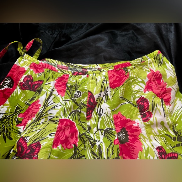 Talbots Woman’s Green/pink Butterfly Floral Pleated Skirt Size 12 Knee Length - Picture 10 of 10